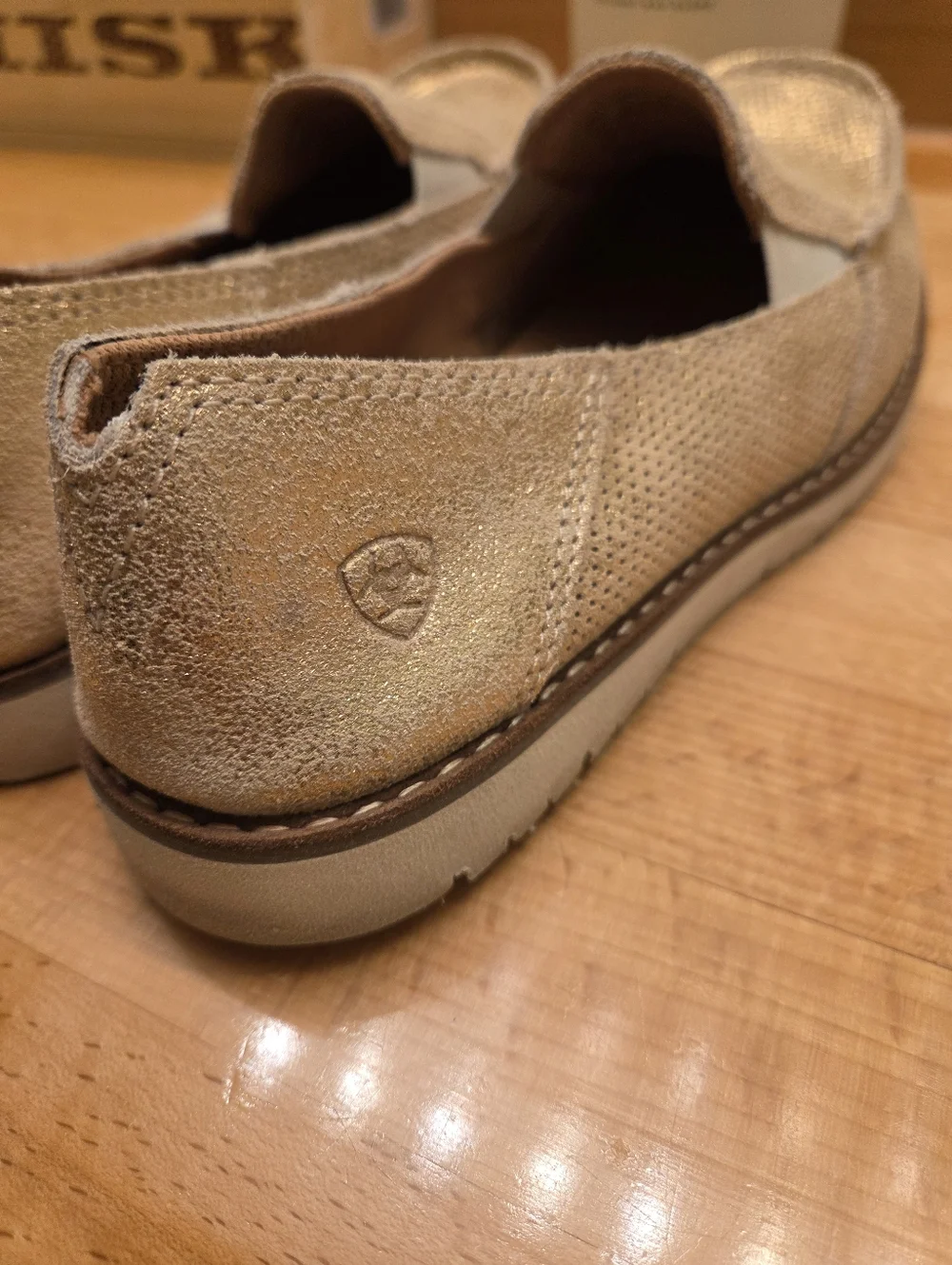 Ariat very good